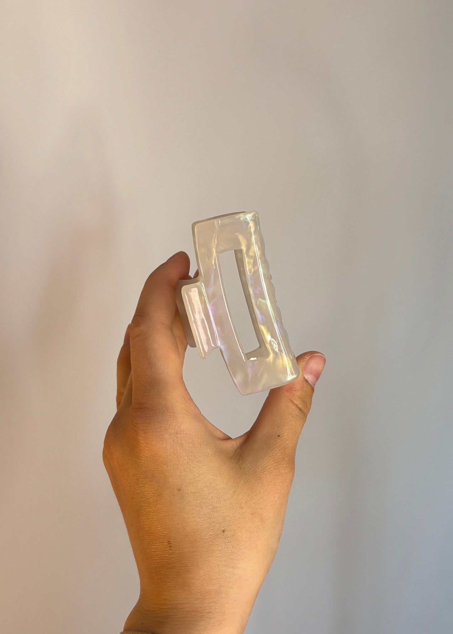 Pearl - Everyday Square Clip