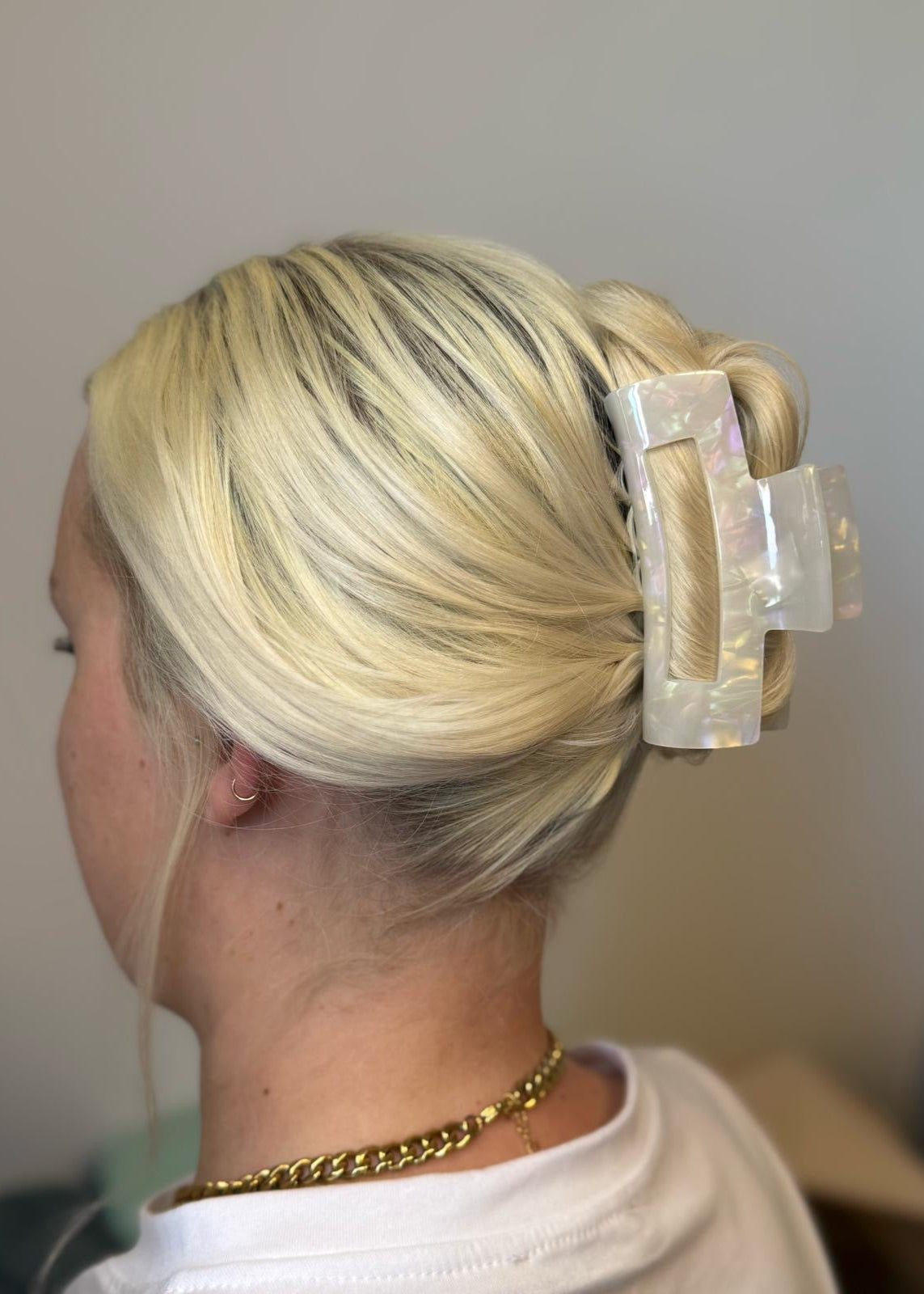 Pearl - Everyday Square Clip