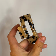 Savanna -  Everyday Square Clip