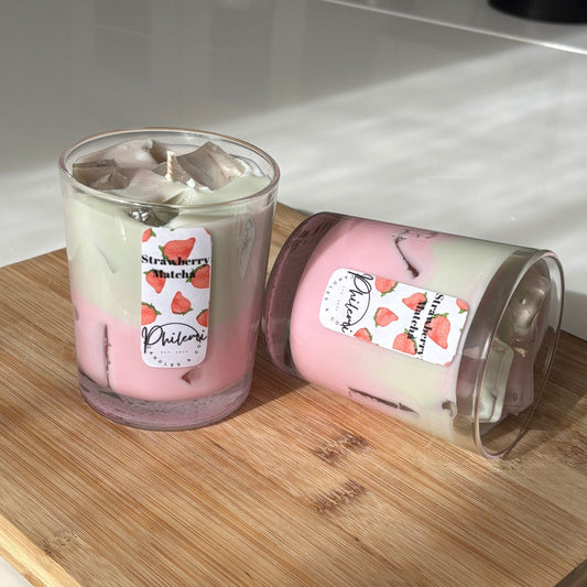 Strawberry Matcha Kerze