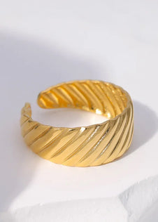 Kira Ring