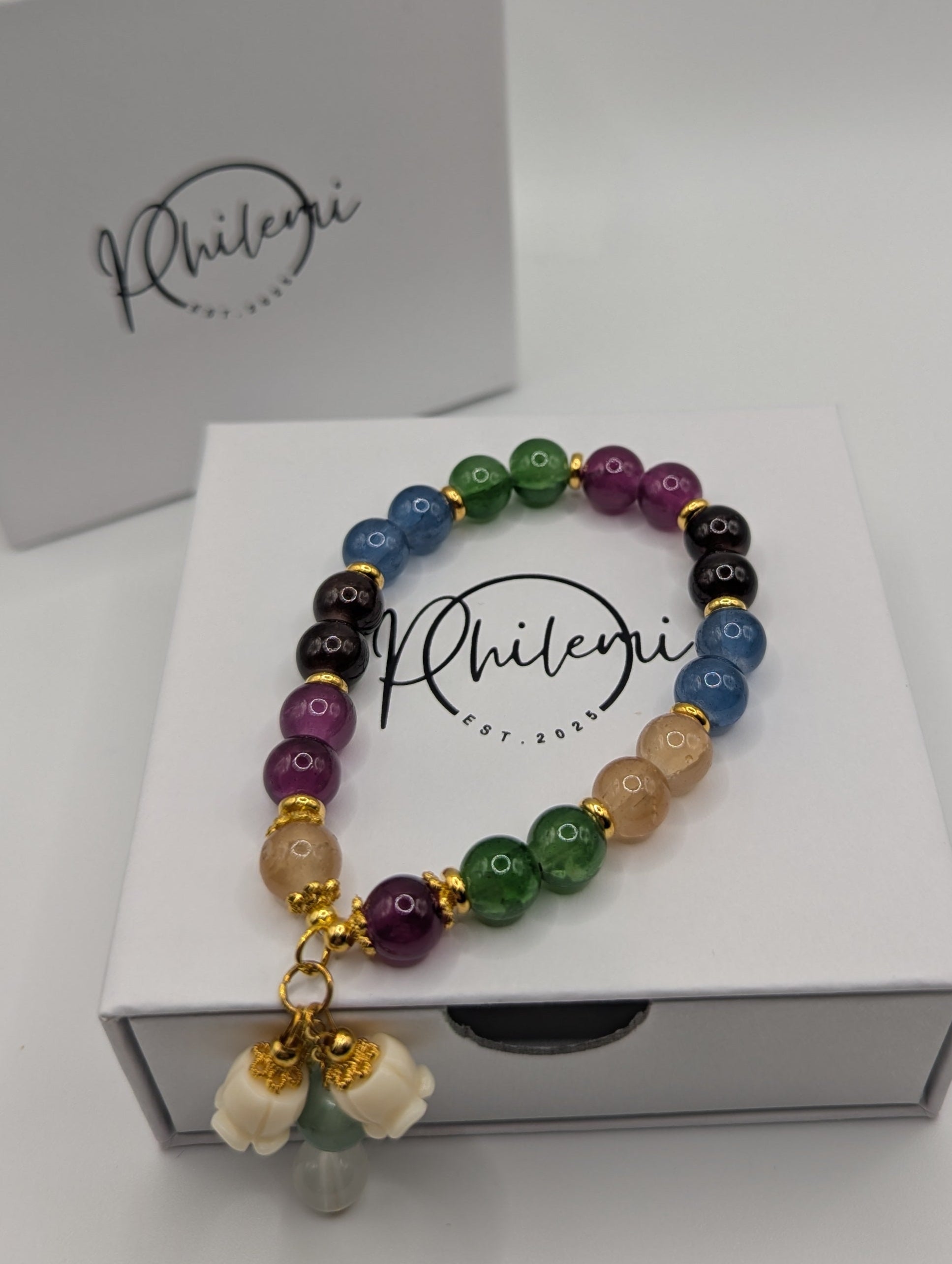 Perlenarmband mit Blumen